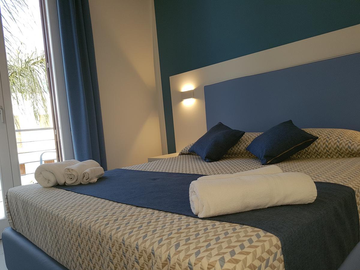 B&B Aloe Comfort Rooms 산비토로카포 외부 사진