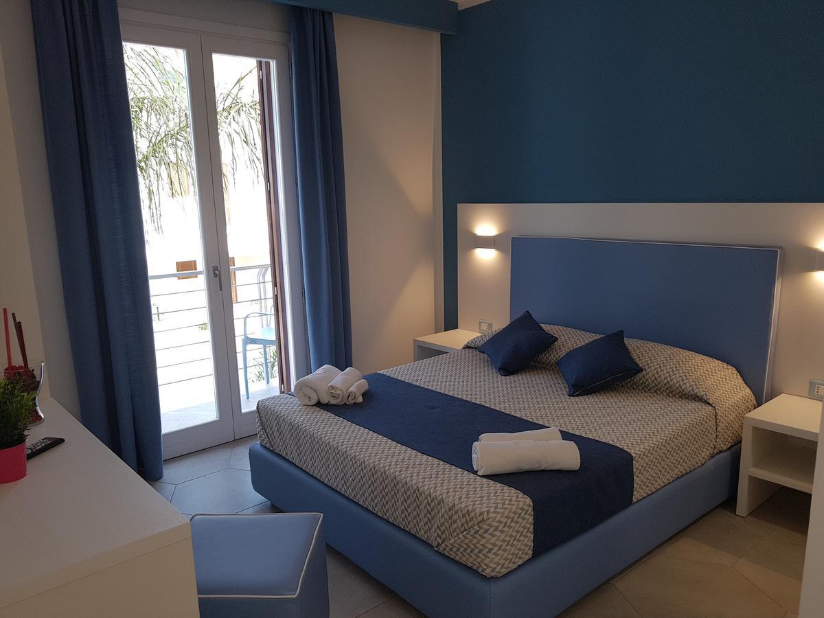 B&B Aloe Comfort Rooms 산비토로카포 외부 사진