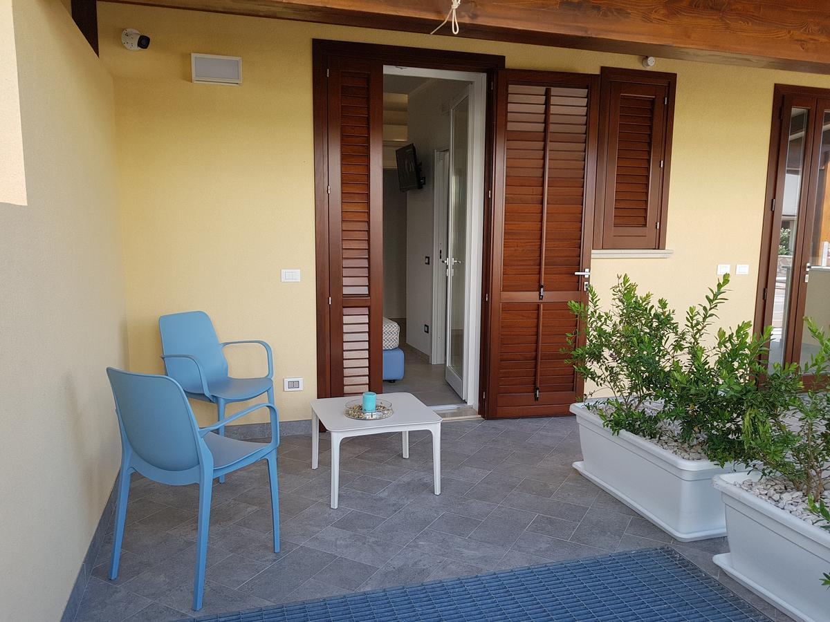 B&B Aloe Comfort Rooms 산비토로카포 외부 사진