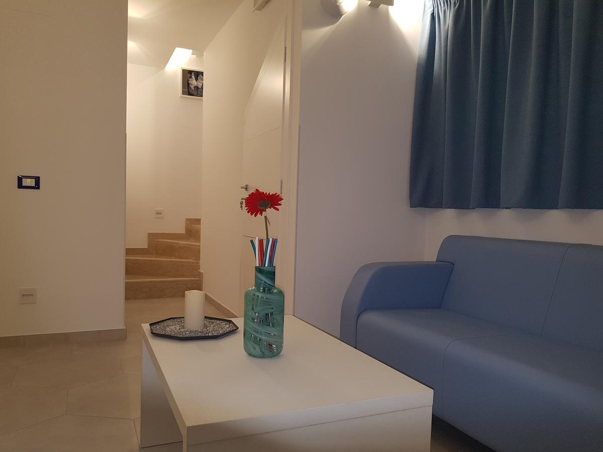 B&B Aloe Comfort Rooms 산비토로카포 외부 사진