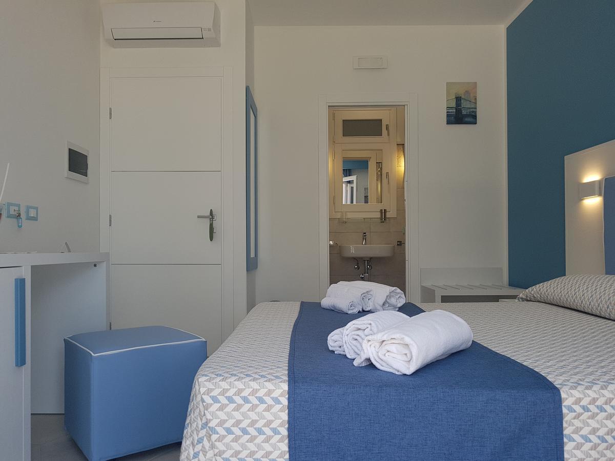 B&B Aloe Comfort Rooms 산비토로카포 외부 사진